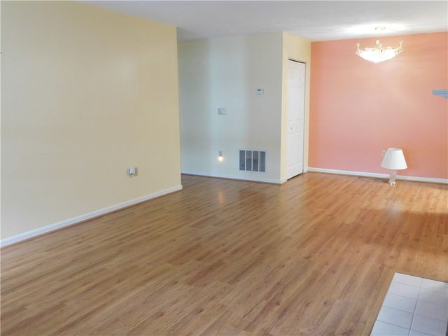 2105 Lenox Drive, Bethel Park, PA 15102