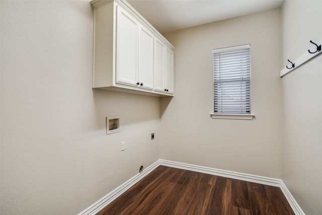 809 Longridge Drive, Denton, TX 76205