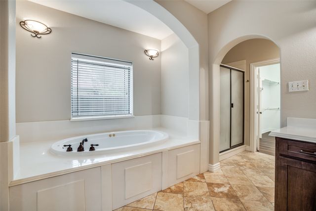 809 Longridge Drive, Denton, TX 76205