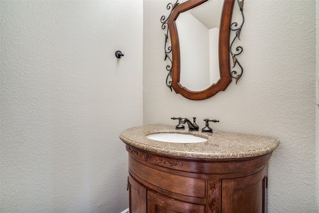 809 Longridge Drive, Denton, TX 76205