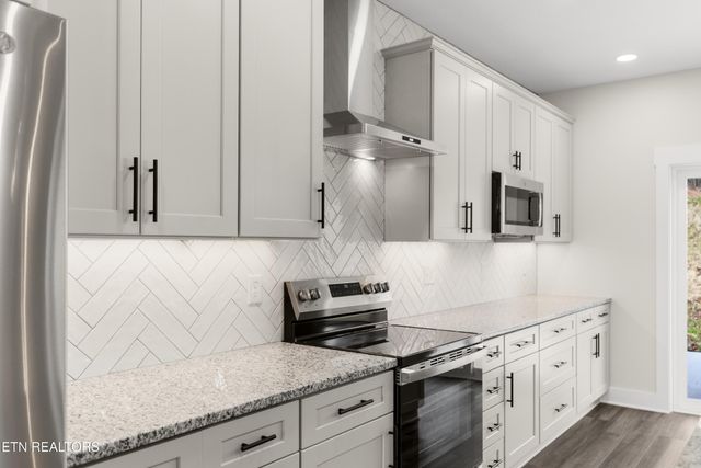 4542 Christine Lynnae St, Knoxville, TN 37938