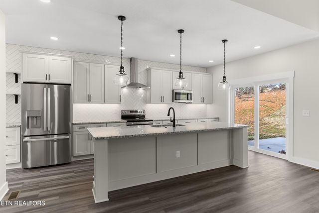 4542 Christine Lynnae St, Knoxville, TN 37938