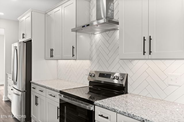 4542 Christine Lynnae St, Knoxville, TN 37938