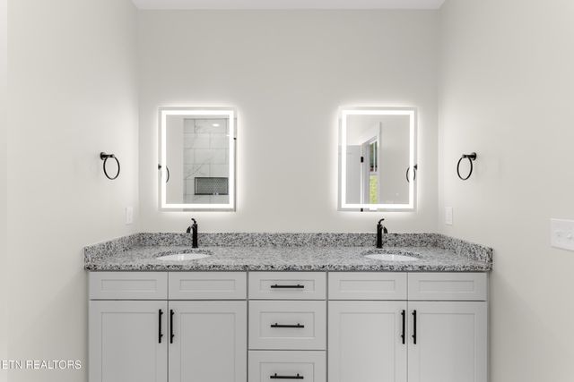 4542 Christine Lynnae St, Knoxville, TN 37938