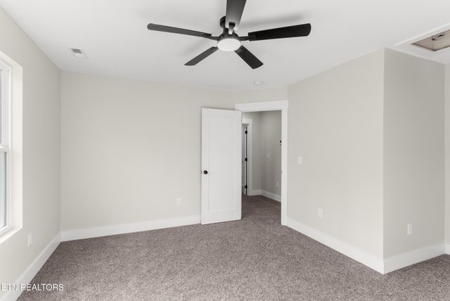 4542 Christine Lynnae St, Knoxville, TN 37938