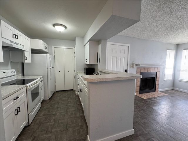 5540 DEVONBRIAR WAY 203, Orlando, FL 32822