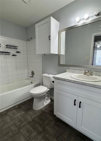 5540 DEVONBRIAR WAY 203, Orlando, FL 32822