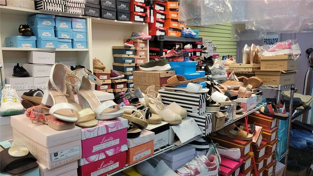 4036 W 12th Ave, Hialeah, FL 33012