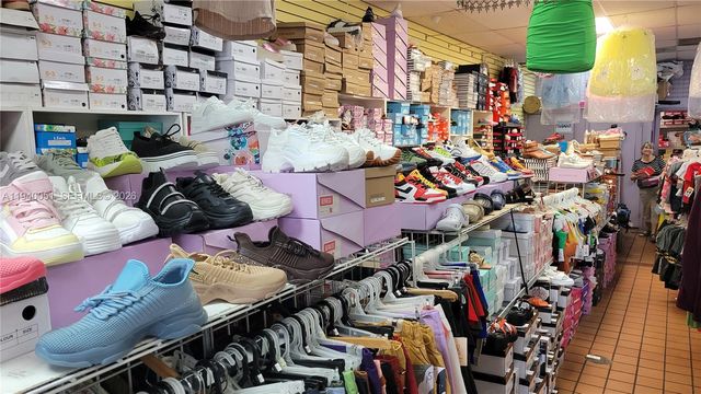 4036 W 12th Ave, Hialeah, FL 33012