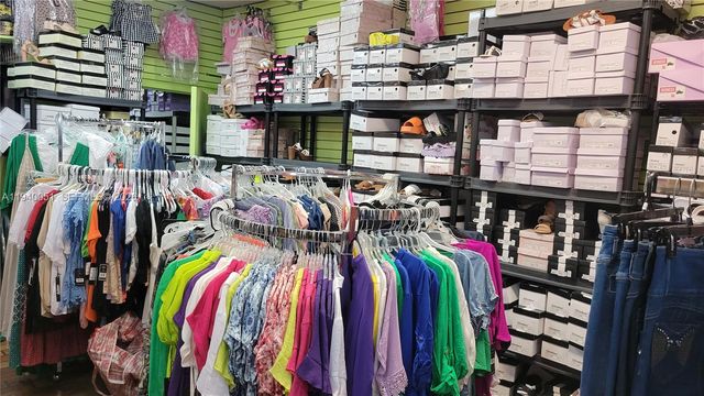 4036 W 12th Ave, Hialeah, FL 33012