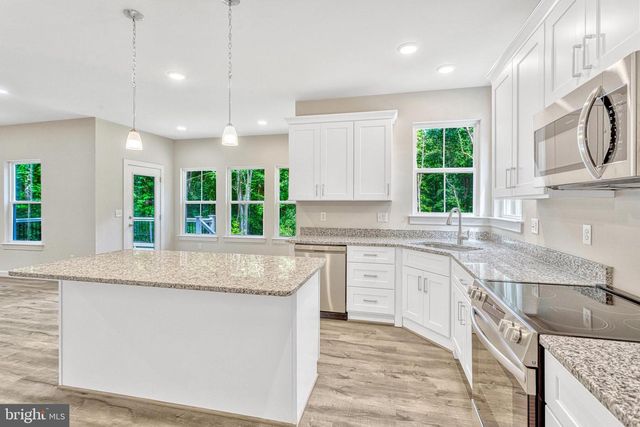 172 WOOD LANDING RD, Fredericksburg, VA 22405