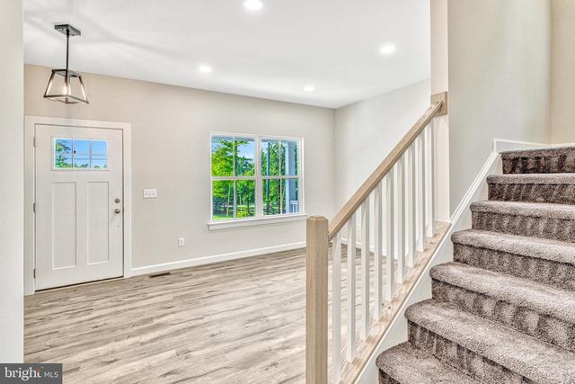 172 WOOD LANDING RD, Fredericksburg, VA 22405