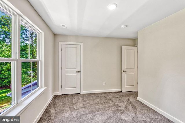 172 WOOD LANDING RD, Fredericksburg, VA 22405