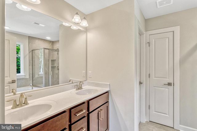 172 WOOD LANDING RD, Fredericksburg, VA 22405