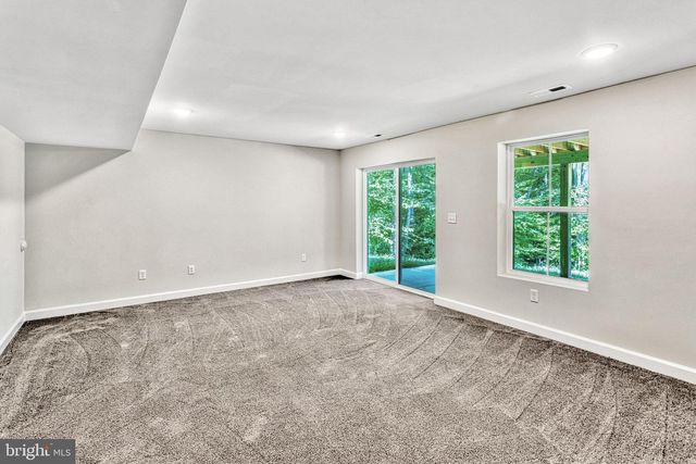 172 WOOD LANDING RD, Fredericksburg, VA 22405