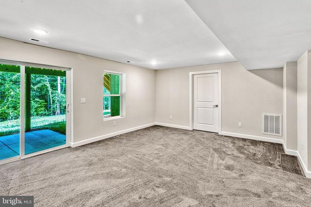 172 WOOD LANDING RD, Fredericksburg, VA 22405