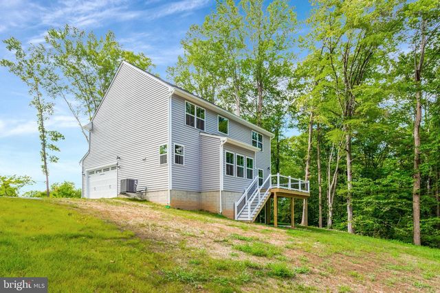 172 WOOD LANDING RD, Fredericksburg, VA 22405