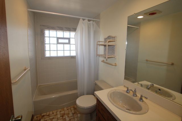 24530 S Rowell Avenue, Elwood, IL 60421