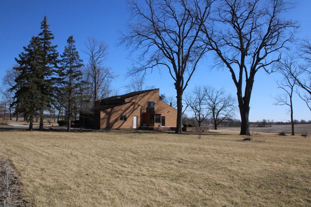 24530 S Rowell Avenue, Elwood, IL 60421