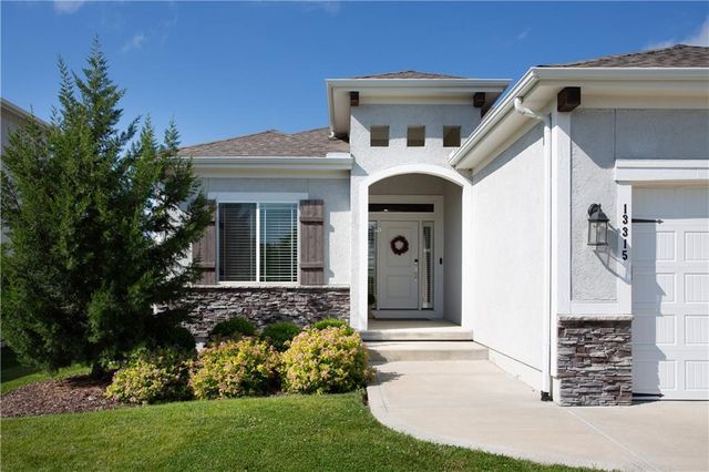 13315 W 181st Court, Overland Park, KS 66013