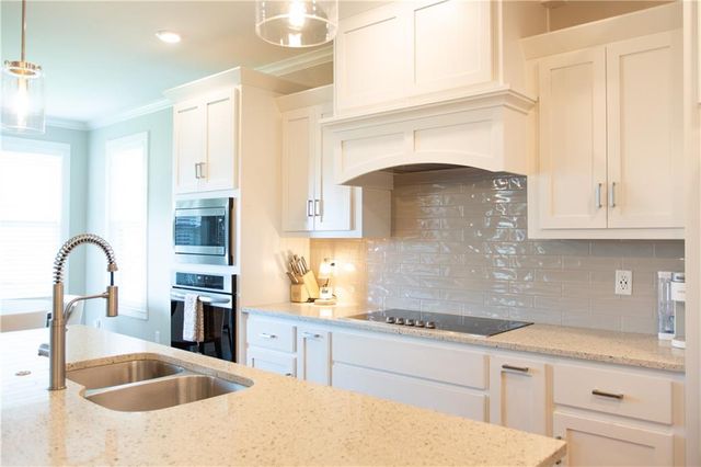 13315 W 181st Court, Overland Park, KS 66013