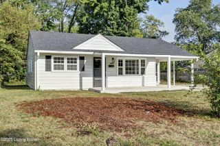 13606 Kinross Blvd, Louisville, KY 40272