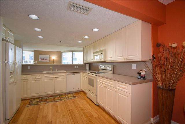 2575 S Ocean Blvd 105S, Highland Beach, FL 33487