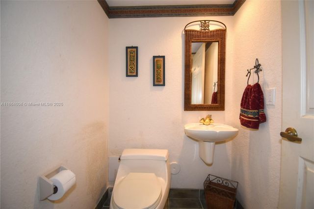 2575 S Ocean Blvd 105S, Highland Beach, FL 33487