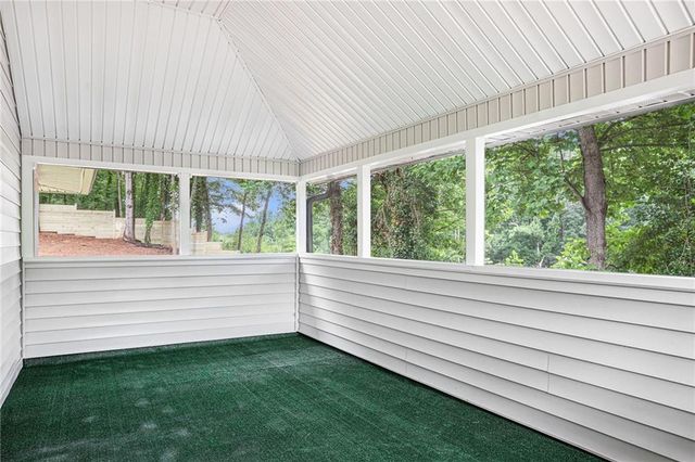 1996 Briarwood Drive, Gainesville, GA 30501