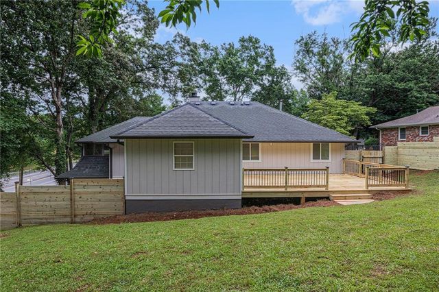 1996 Briarwood Drive, Gainesville, GA 30501