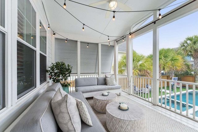 2526 Daniel Island Drive, Charleston, SC 29492