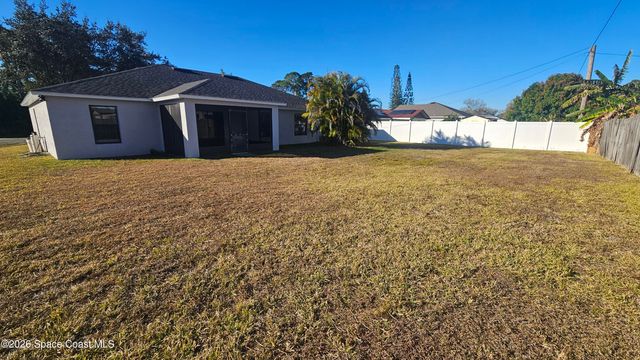 249 Americana Boulevard NE, Palm Bay, FL 32907