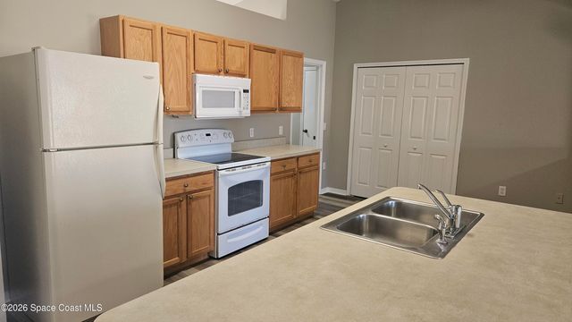 249 Americana Boulevard NE, Palm Bay, FL 32907