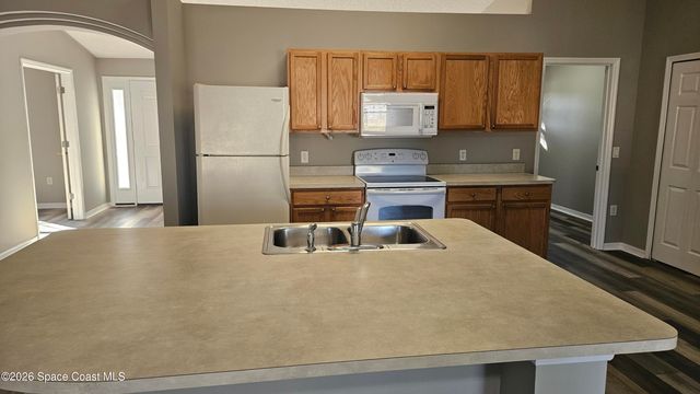 249 Americana Boulevard NE, Palm Bay, FL 32907