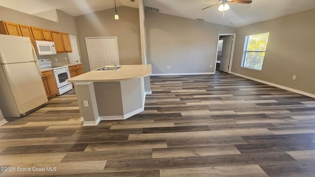 249 Americana Boulevard NE, Palm Bay, FL 32907