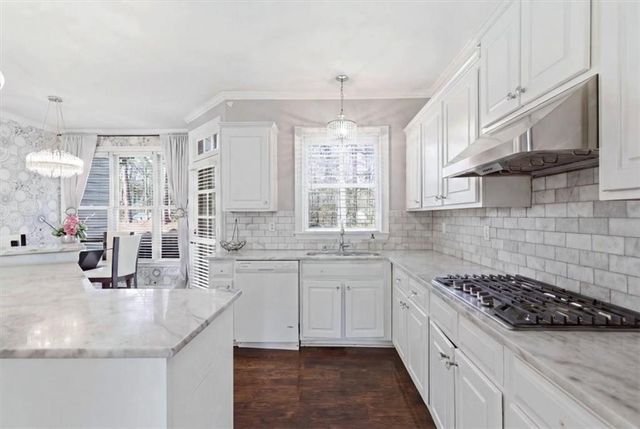 9130 Woodleaf Drive, Jonesboro, GA 30236