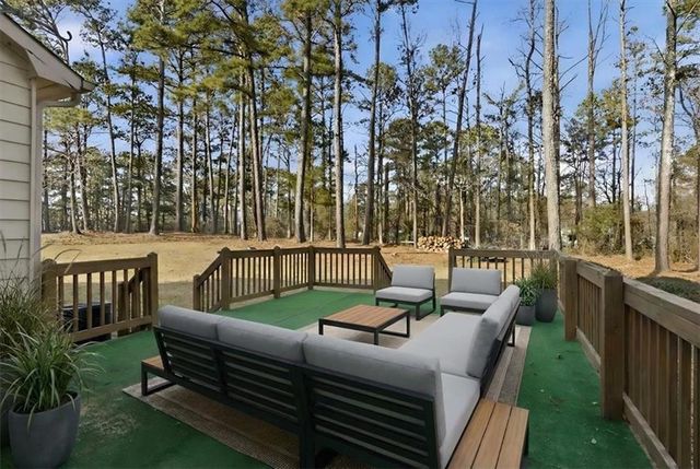 9130 Woodleaf Drive, Jonesboro, GA 30236