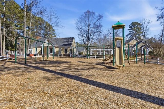 9130 Woodleaf Drive, Jonesboro, GA 30236