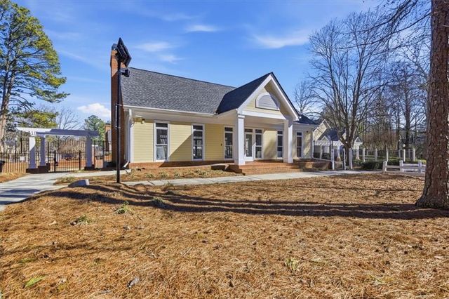 9130 Woodleaf Drive, Jonesboro, GA 30236