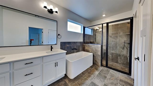 8204 NW 151st Terrace, Edmond, OK 73013