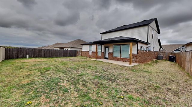 8204 NW 151st Terrace, Edmond, OK 73013