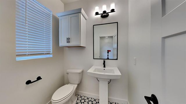8204 NW 151st Terrace, Edmond, OK 73013