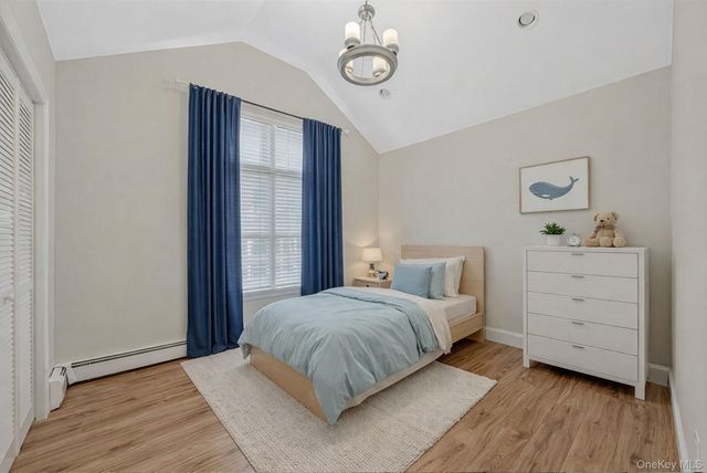 18 E Lyons Street, Melville, NY 11747