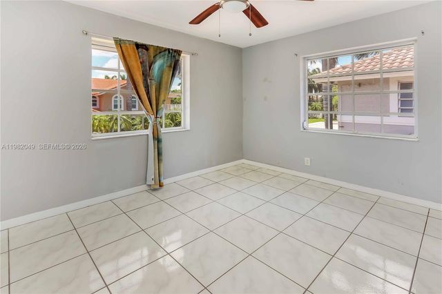 851 N 11th Ave, Hollywood, FL 33019