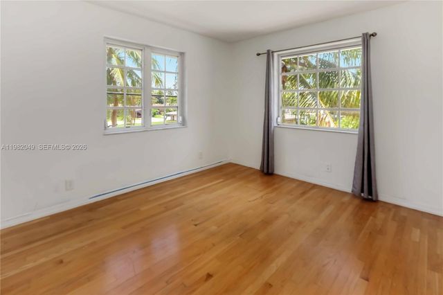 851 N 11th Ave, Hollywood, FL 33019