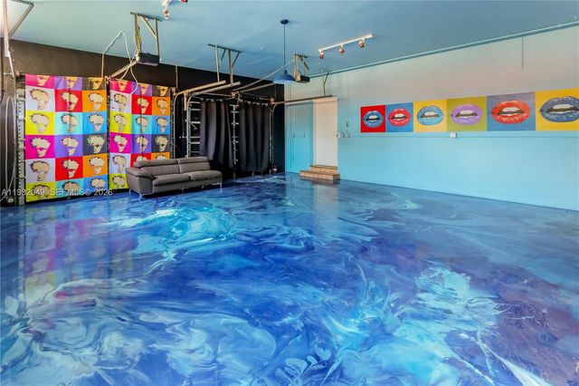 851 N 11th Ave, Hollywood, FL 33019