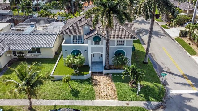 851 N 11th Ave, Hollywood, FL 33019