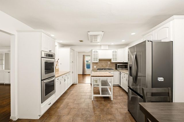 5238 Kinglet Street, Houston, TX 77035
