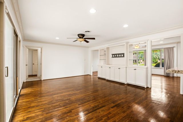 5238 Kinglet Street, Houston, TX 77035
