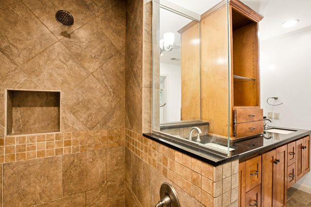 5238 Kinglet Street, Houston, TX 77035